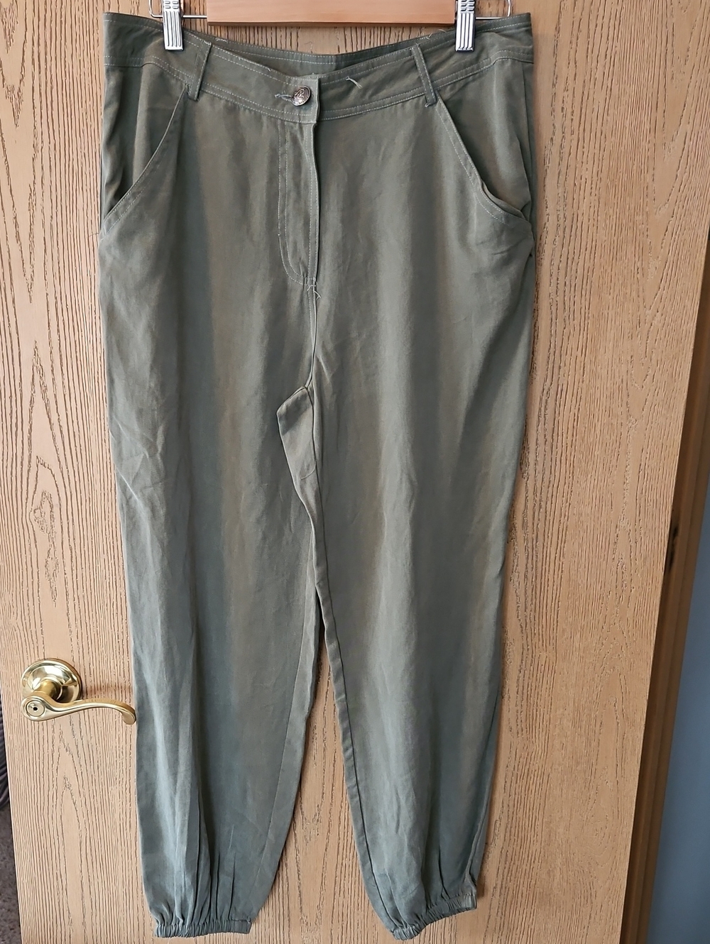 Hive & Honey Olive Green Casual Joggers